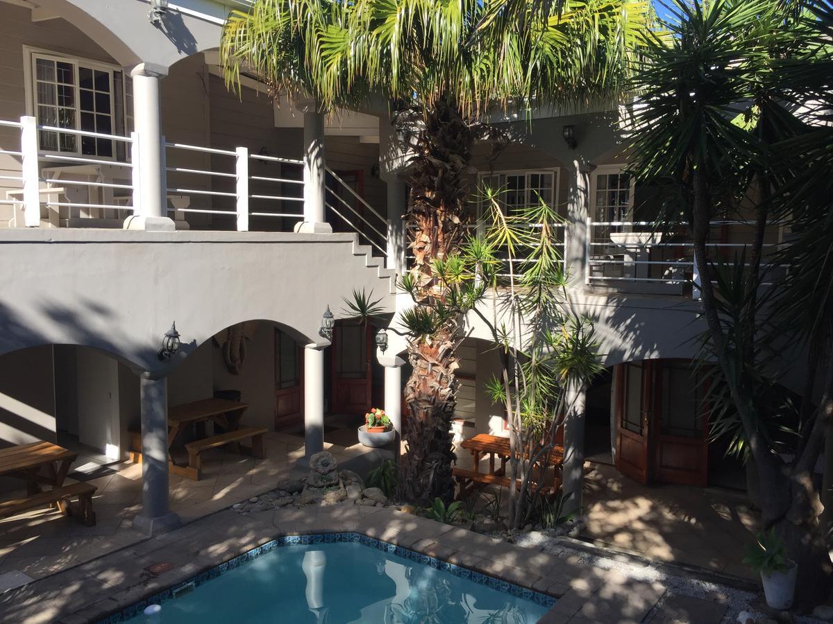 Knysna N2 Lodge 외부 사진