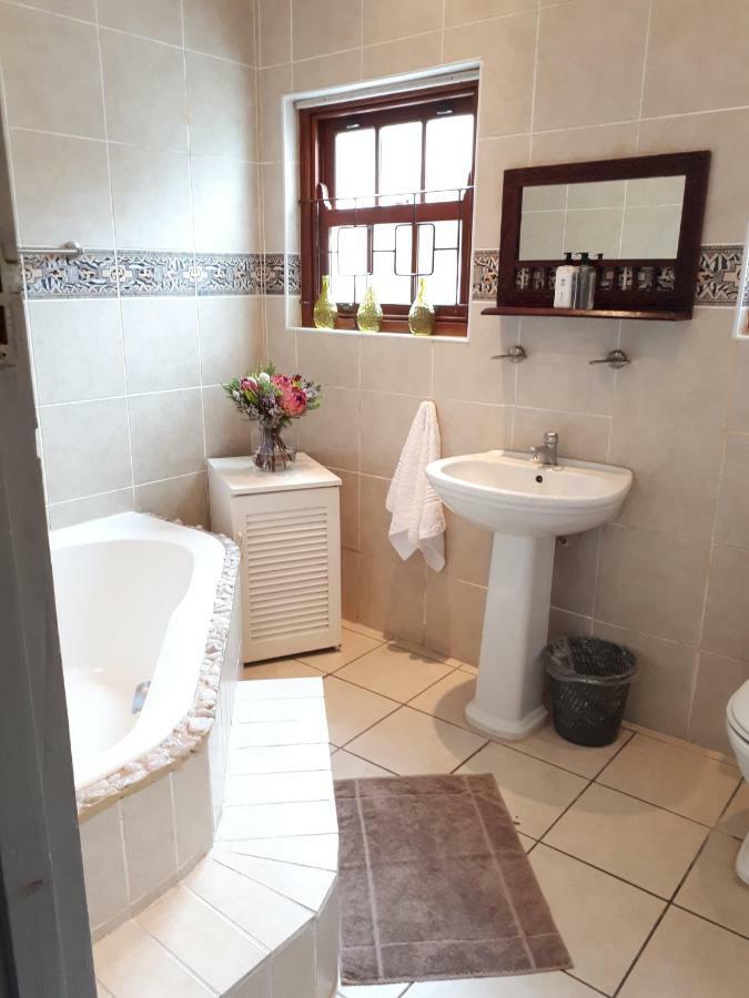 Knysna N2 Lodge 외부 사진